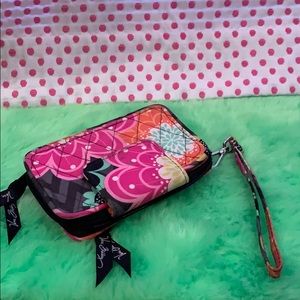 Vera Bradley Ziggy Zinnia Wristlet